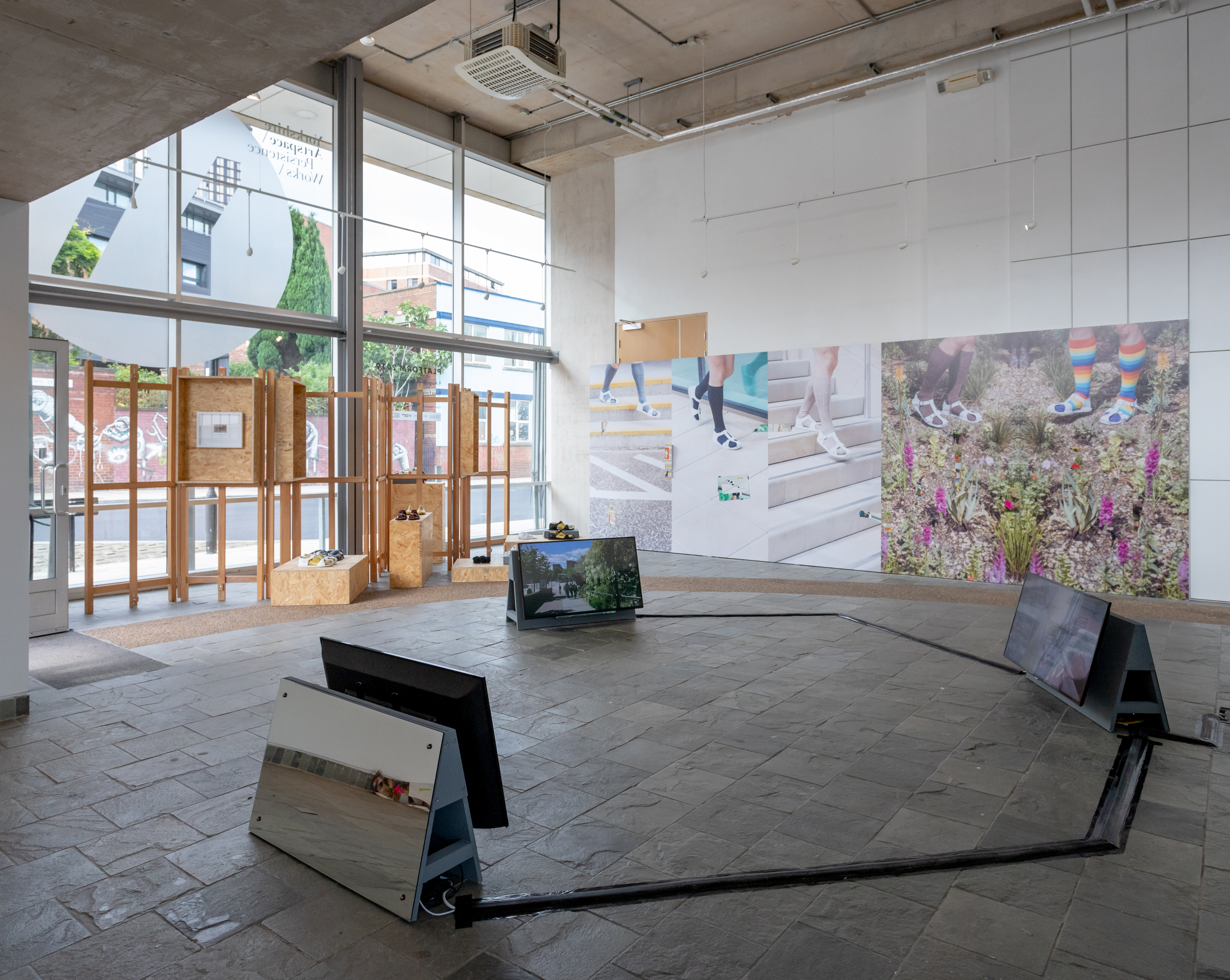 Yuen Fong Ling - Towards Memorial (Photo Jules Lister)